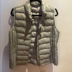 32 Degrees Women's Light Gray Puffer Vest